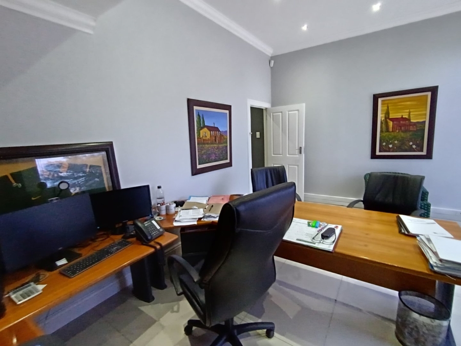  Bedroom Property for Sale in Newton Park Eastern Cape